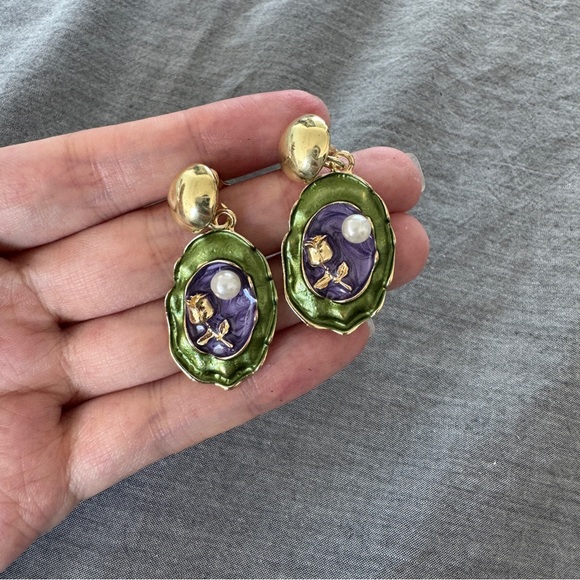 Floral Pattern Earrings Style 4 - Picture 3 of 6